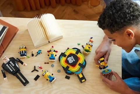 75582 - LEGO Minionki - Gru i minionki z klocków
