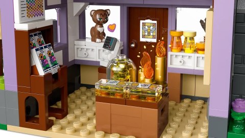 42669 - LEGO Friends - Dom pszczelarzy i kwiatowy ogród