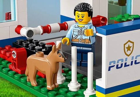 60316 - LEGO City - Posterunek policji
